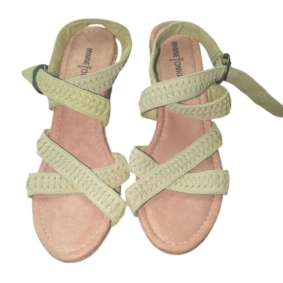 🛍️Minnetonka Light Green Strappy Wedge Sandals - Picture 1 of 3